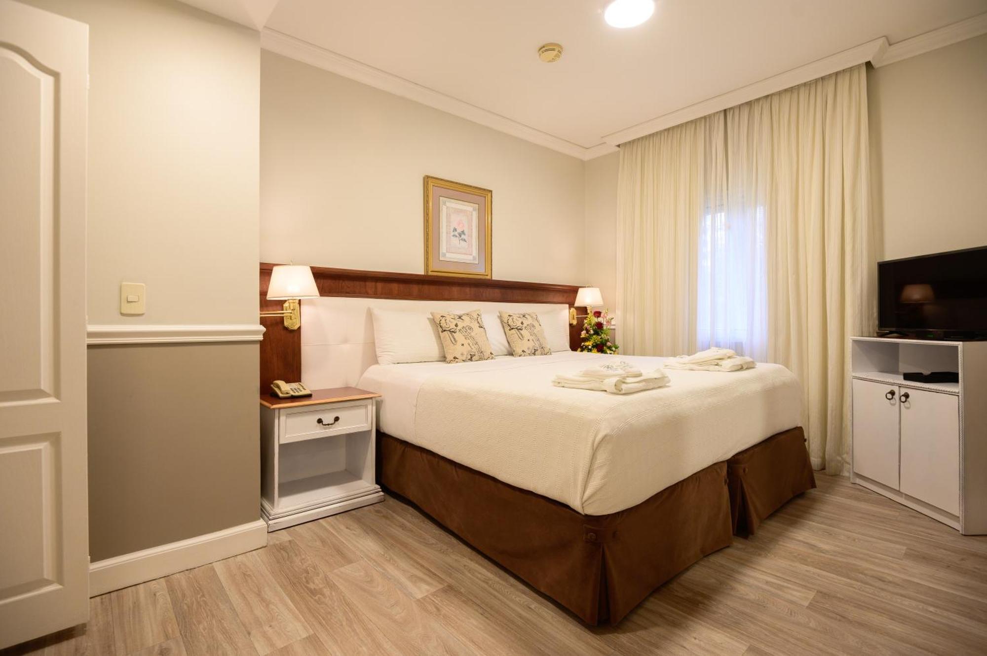 Hotel Villa Morra Suites อะซุนซิออง ภายนอก รูปภาพ