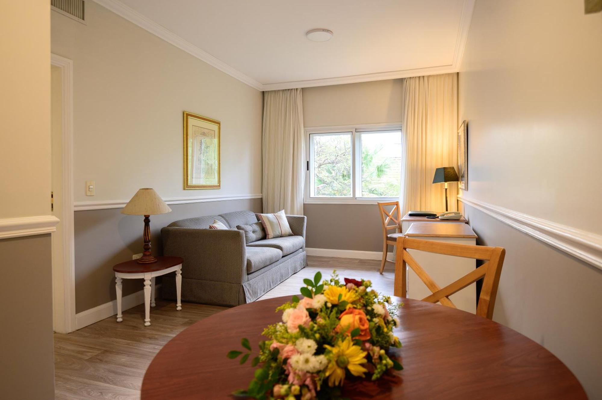 Hotel Villa Morra Suites อะซุนซิออง ภายนอก รูปภาพ