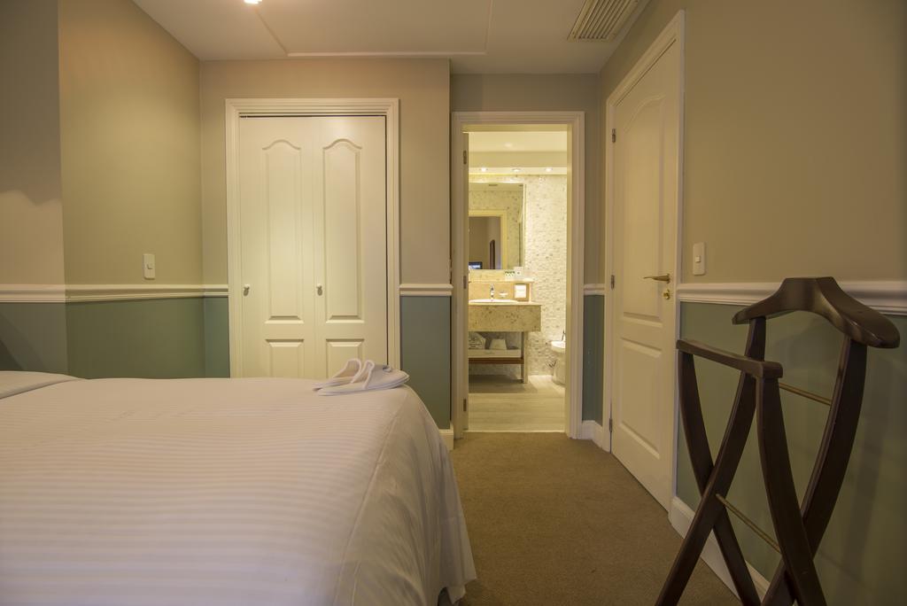 Hotel Villa Morra Suites อะซุนซิออง ภายนอก รูปภาพ