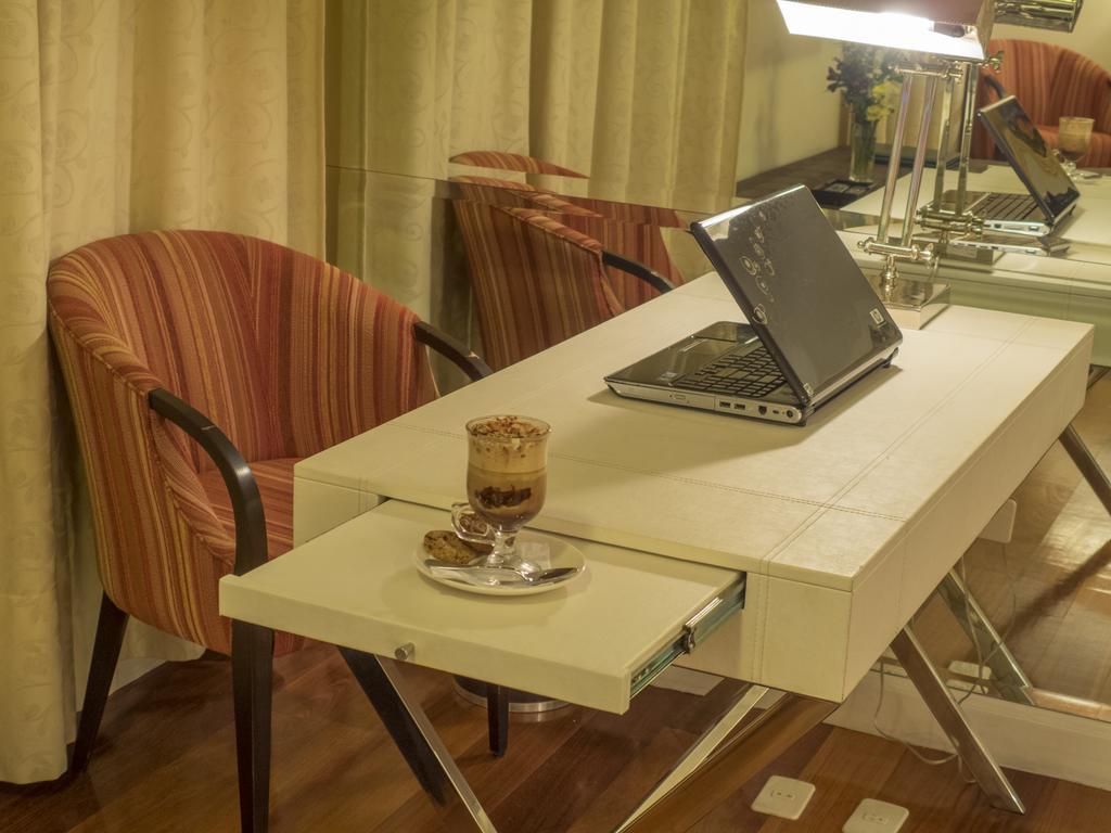 Hotel Villa Morra Suites อะซุนซิออง ภายนอก รูปภาพ
