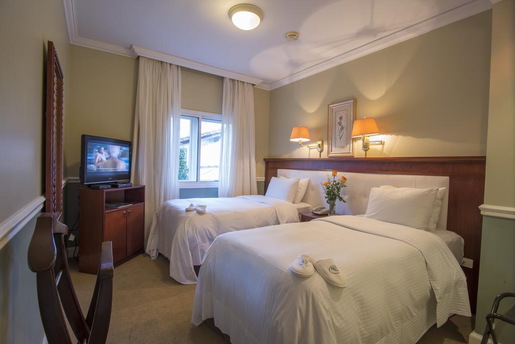 Hotel Villa Morra Suites อะซุนซิออง ภายนอก รูปภาพ